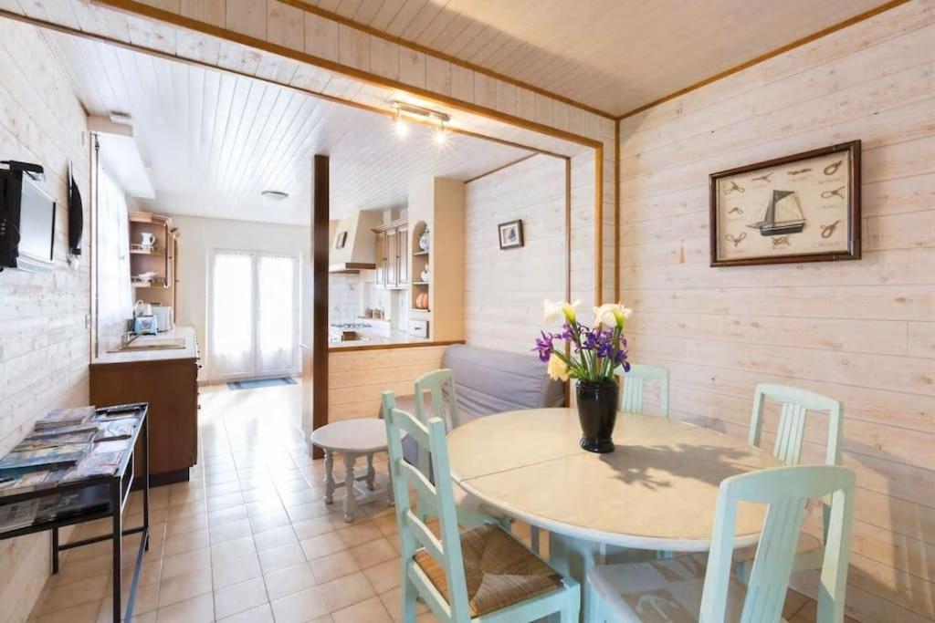 St Malo Maison Avec Jardin Proche Gare Plage Intramuros Chien Admis Parking Gratuit Saint-Malo Ngoại thất bức ảnh